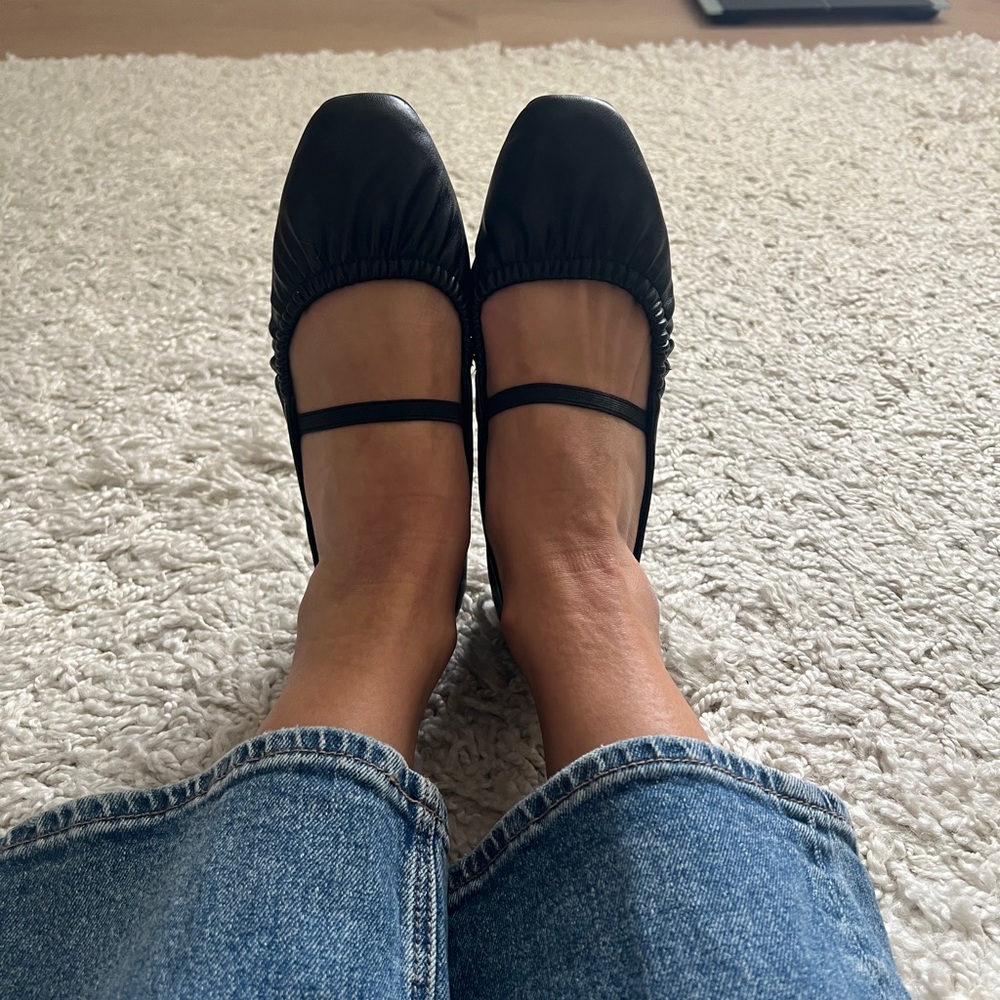 Report brand Elegant Black Women's Mary Jane Shoes